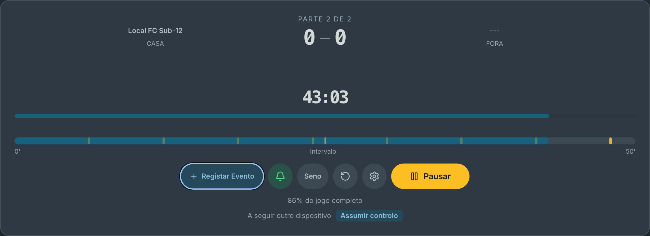 Dia de jogo: cronómetro a correr e a barra do jogo com as marcas das substituições planeadas.